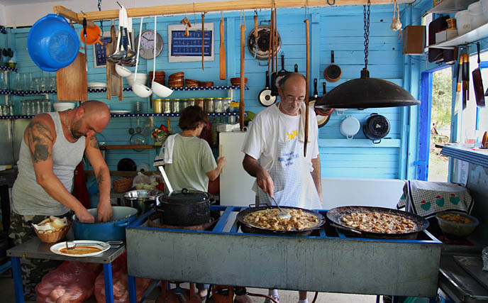 The cook the best bean soup